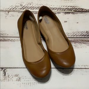 Mossimo Flats